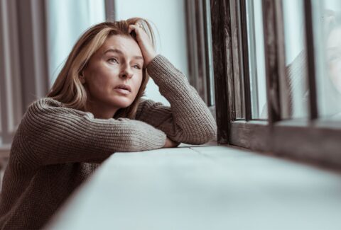 Vrouw is machteloos door narcisme - praktijk by Deb